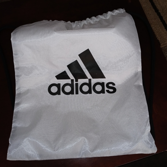 Adidas draw string back pack - Picture 4 of 4